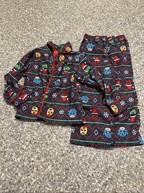 Marvel Kids Holiday Superhero Pajama Set - Green & Red